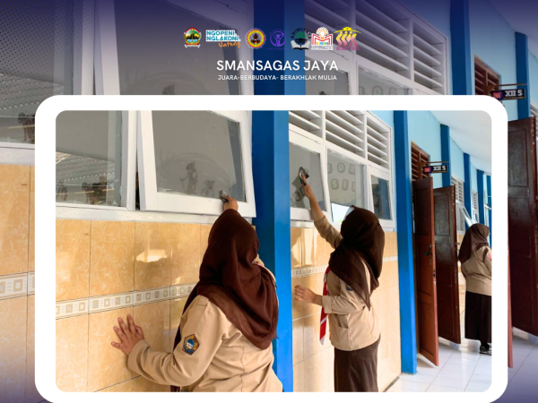 SMAN 1 Bergas Laksanakan Kegiatan Rutin Jumat Bersih Hari Ini