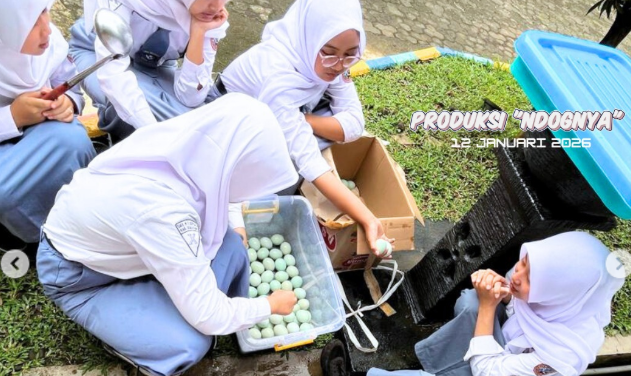 🥚 NDOGNYA — Dari Sekolah, Jadi Karya Nyata